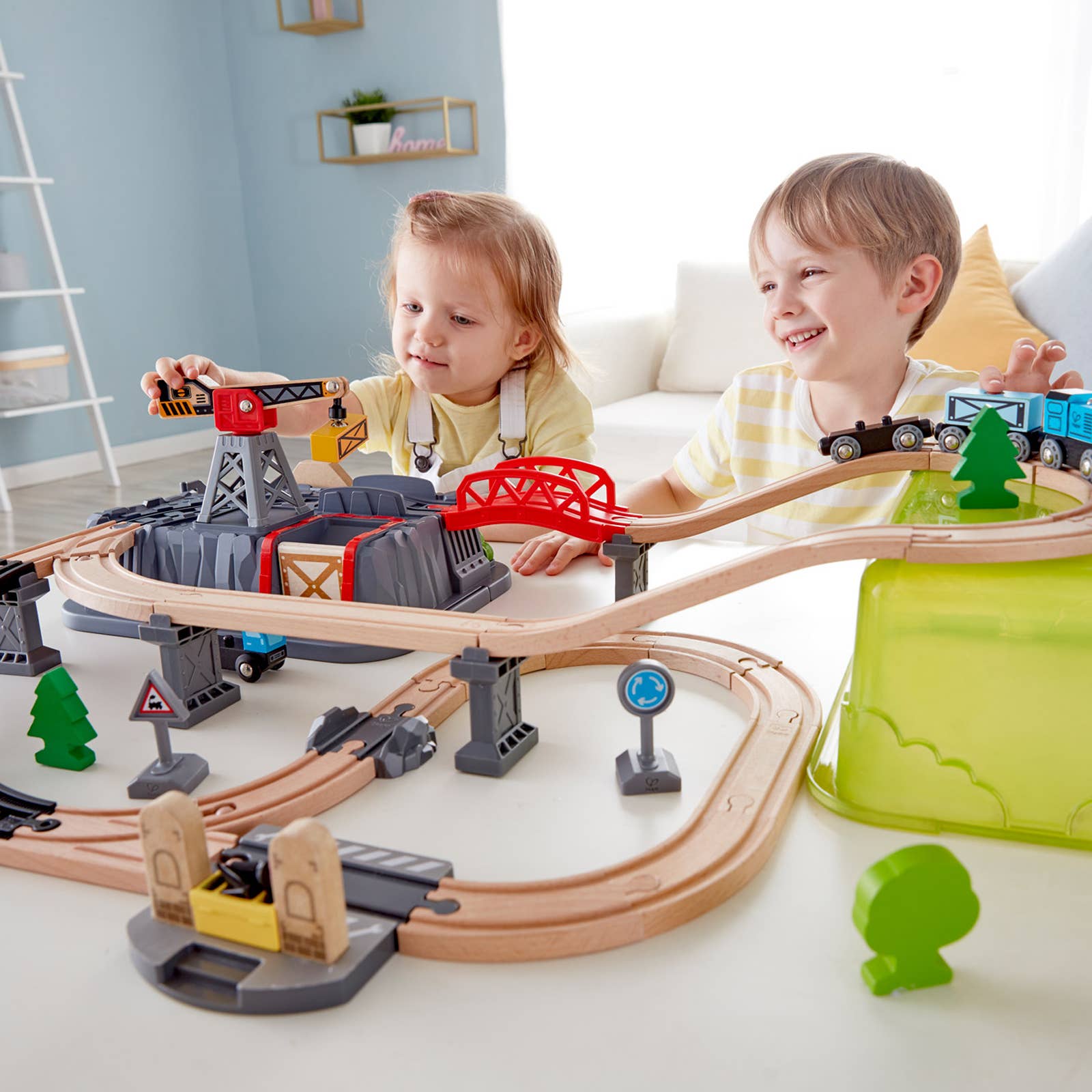 Hape Toys - Railway Bucket Builder Set