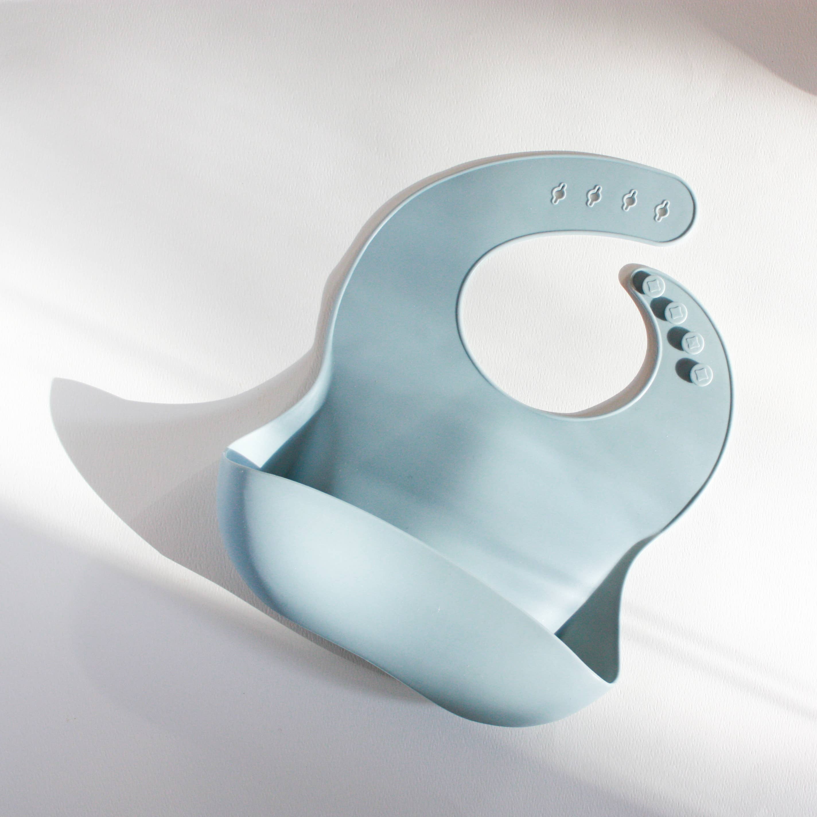 Oalalax Bebe - Silicone Bibs for Babies Toddlers | ecofriendly sustainababl: Latte