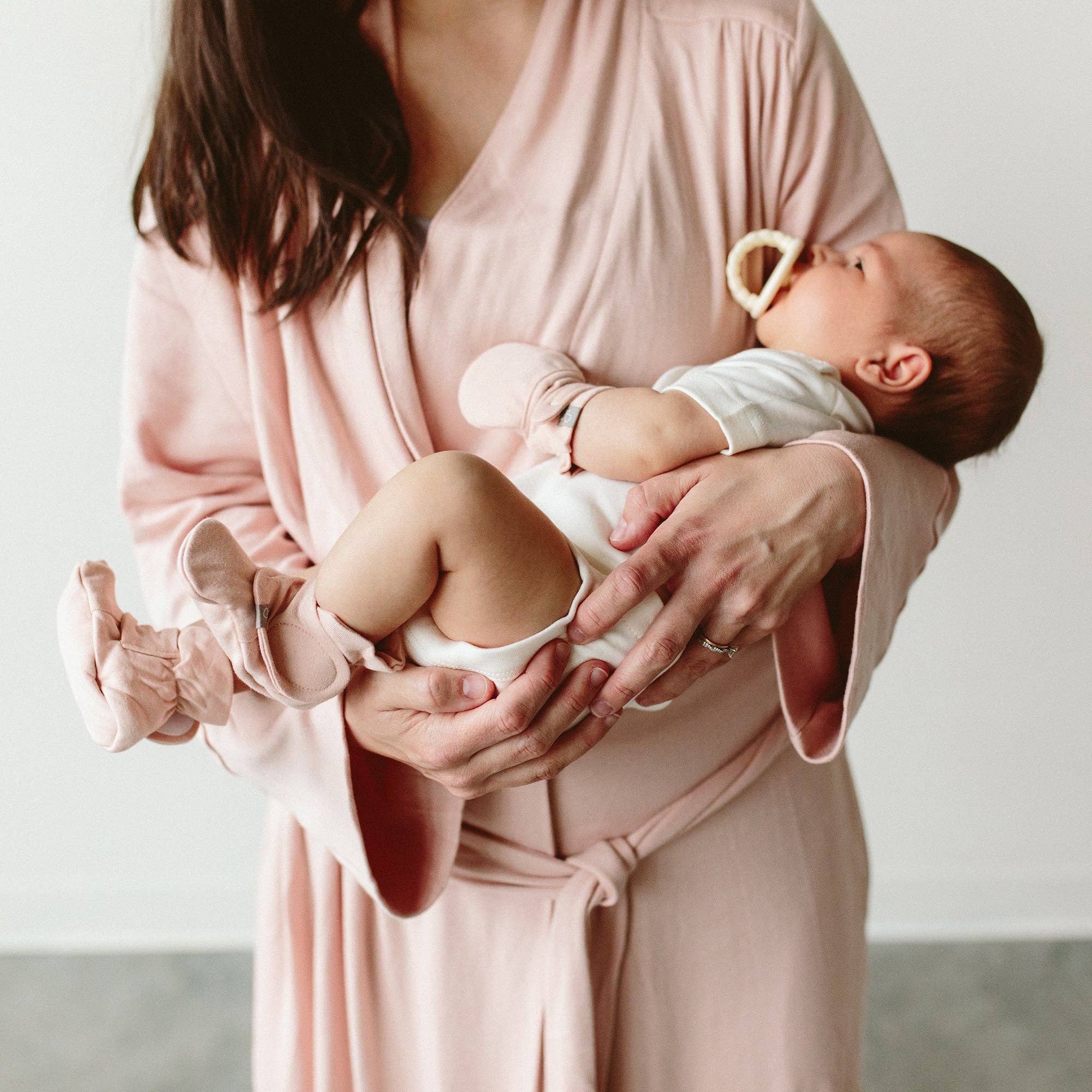 goumikids - Stay On Baby Mitts - Rose: Preemie