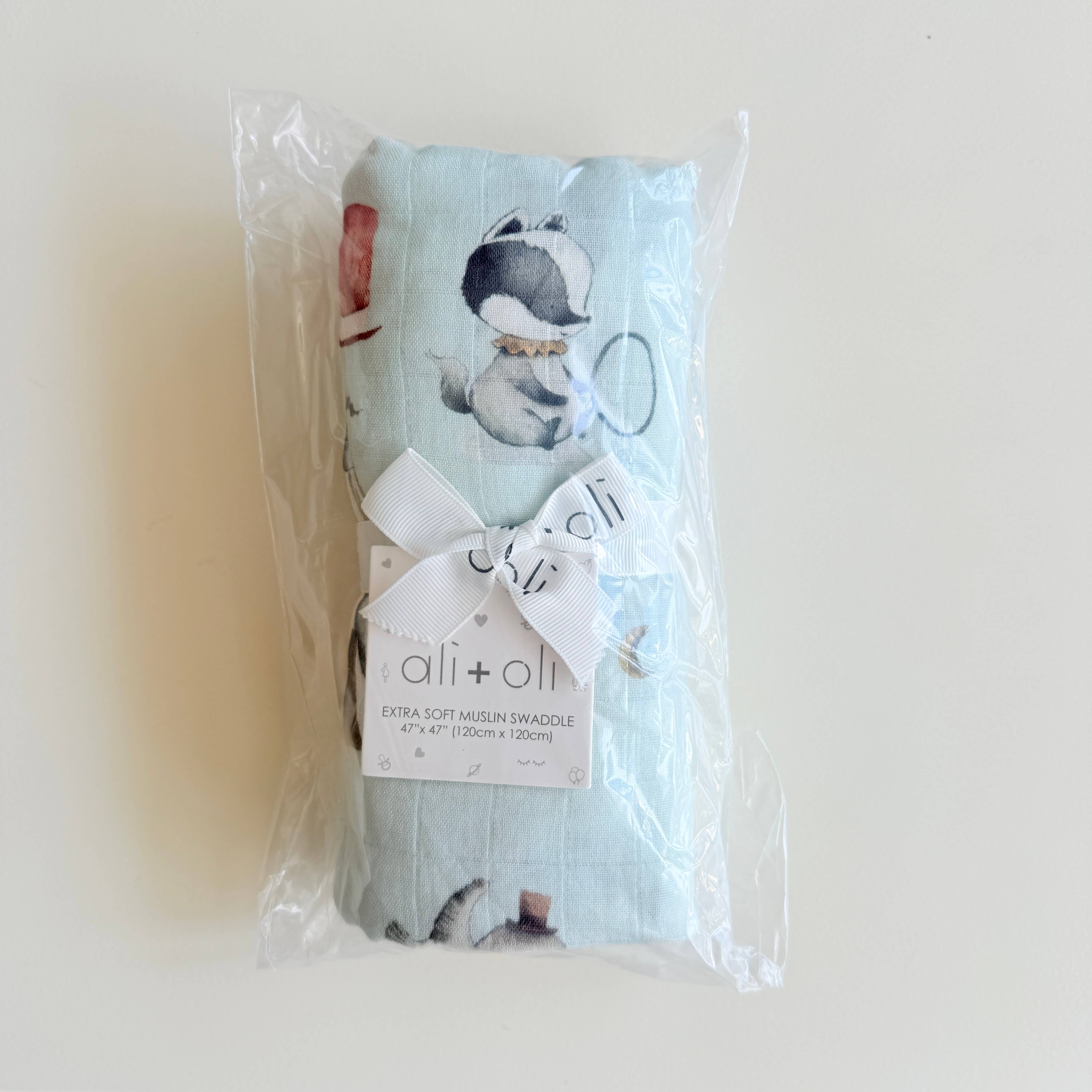 Ali+Oli - Bamboo Muslin Swaddle Blanket (Circus)