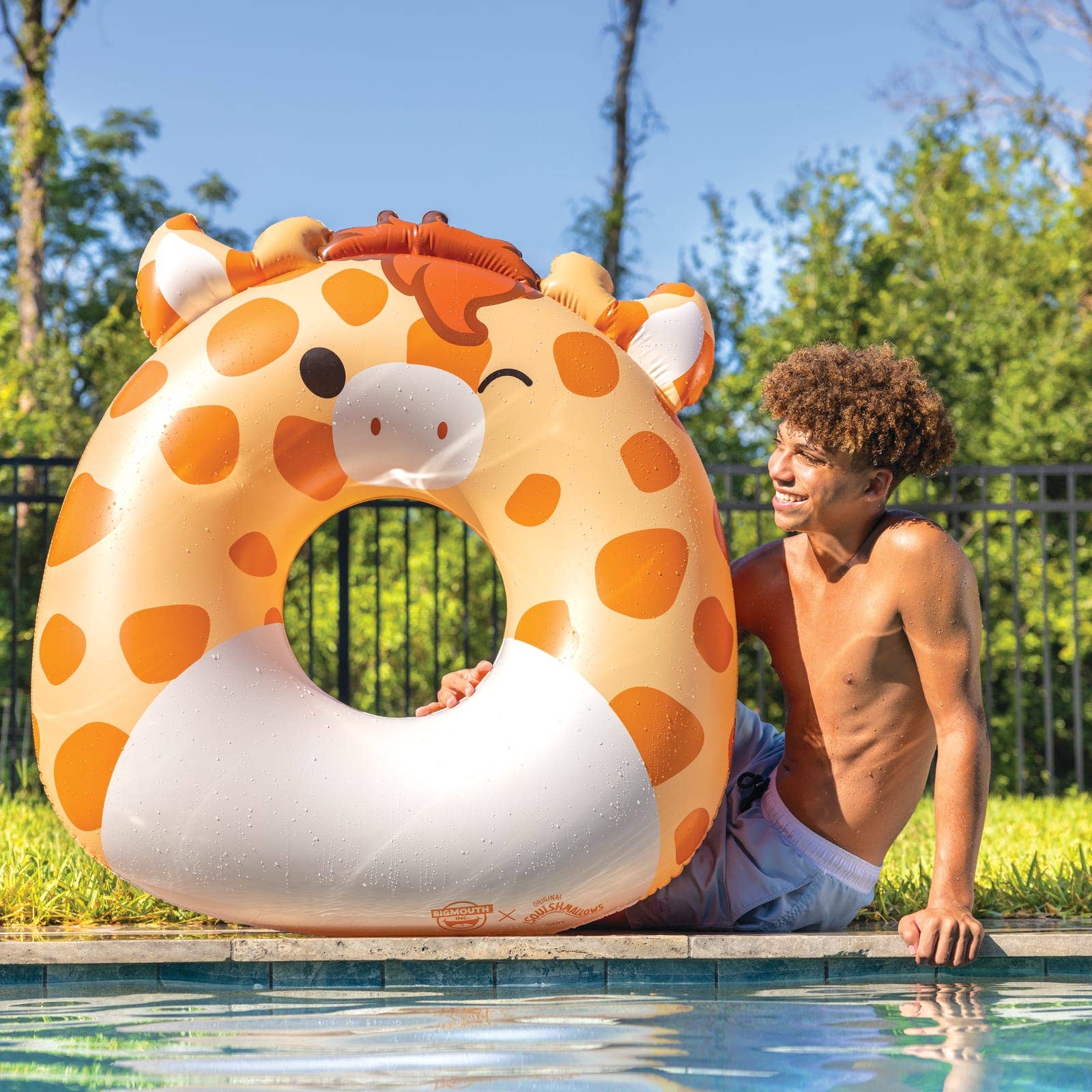 BigMouth Inc - Squishmallows Gary the Giraffe Pool Float
