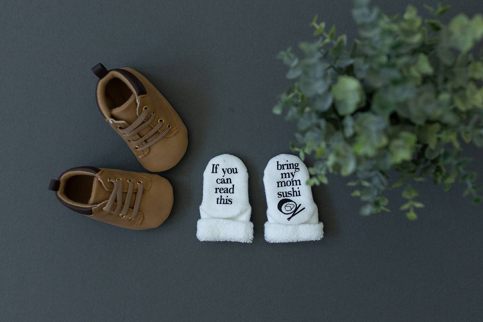 If You Can Read This Bring my Mom Sushi Baby Socks | Food: 6-18mo
