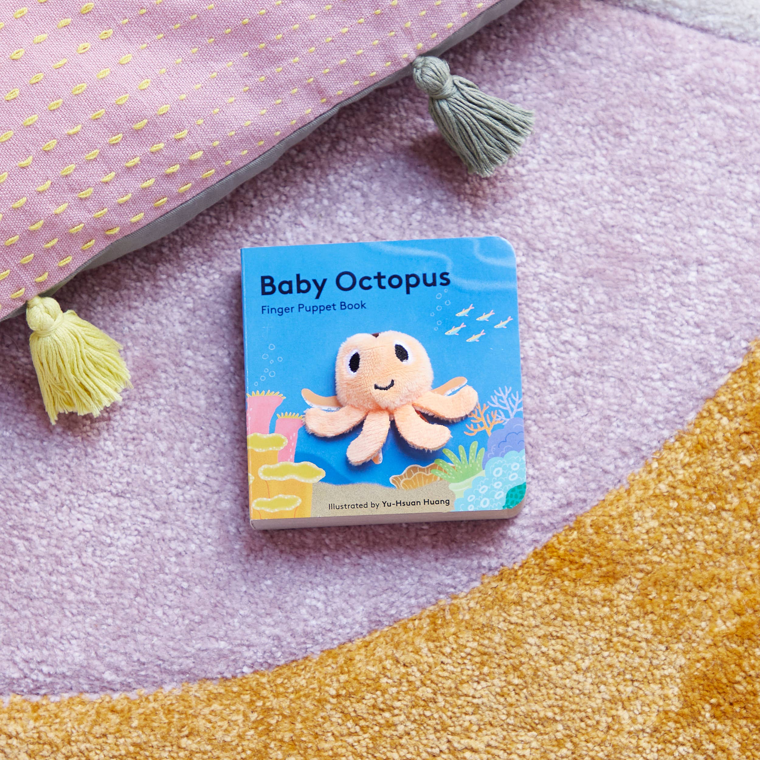 Chronicle Books - Baby Octopus: Finger Puppet Book
